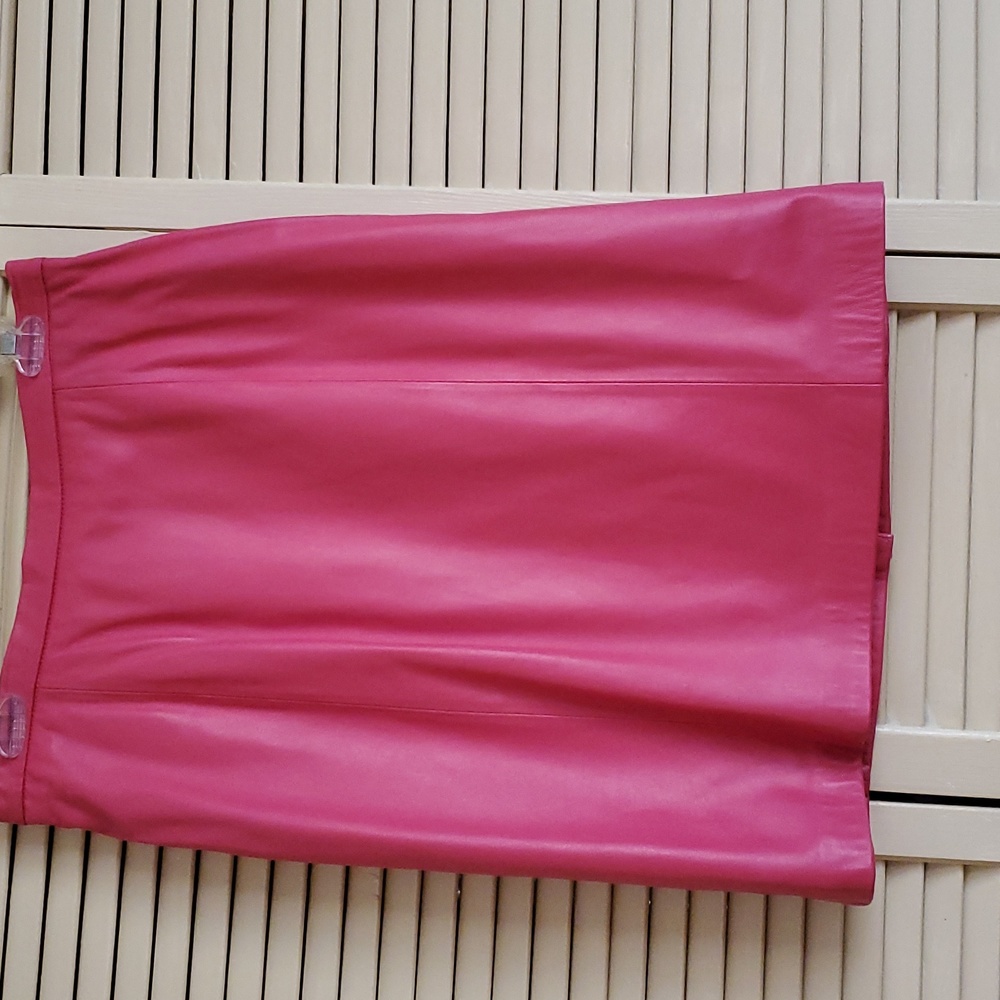 Brand New LAMBS LEATHER SKIRT.